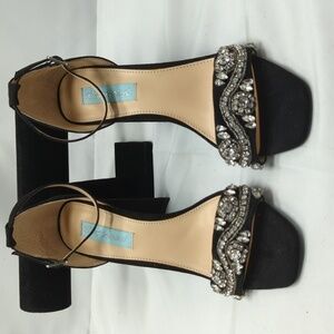 ♥️ Betsey Johnson rhinestone heels